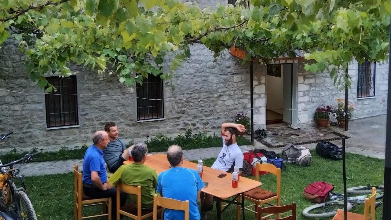 Guesthouse Shtini Fshat Ngoại thất bức ảnh